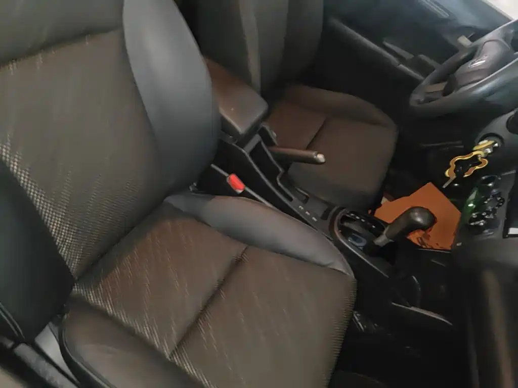 Honda Fit — фото 25