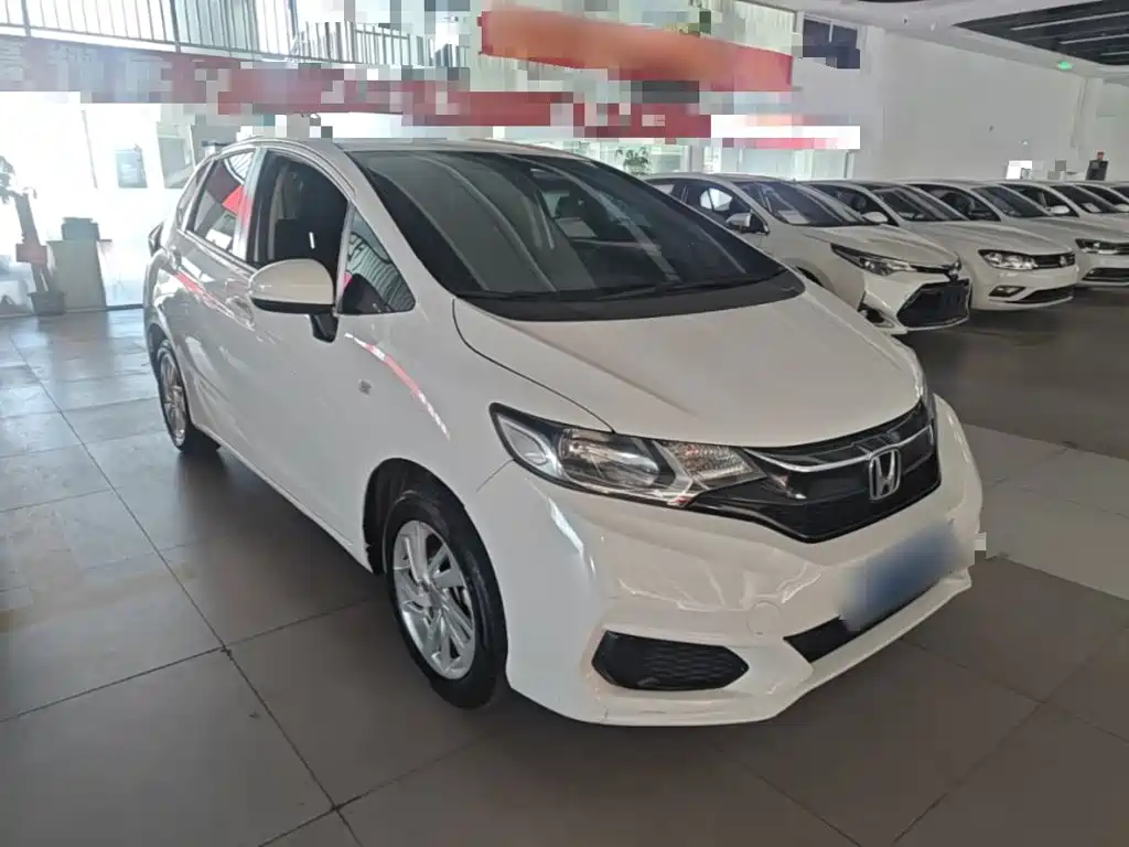 Honda Fit — фото 4