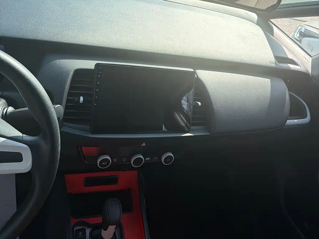 Honda Fit — фото 14
