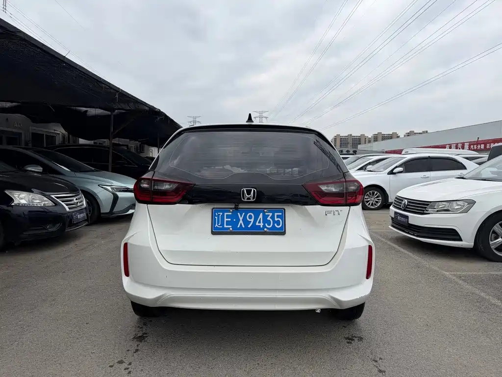 Honda Fit — фото 5