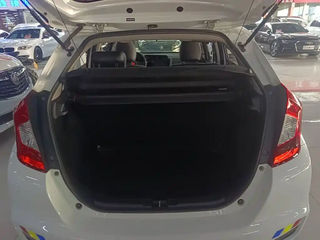 Honda Fit — фото 19