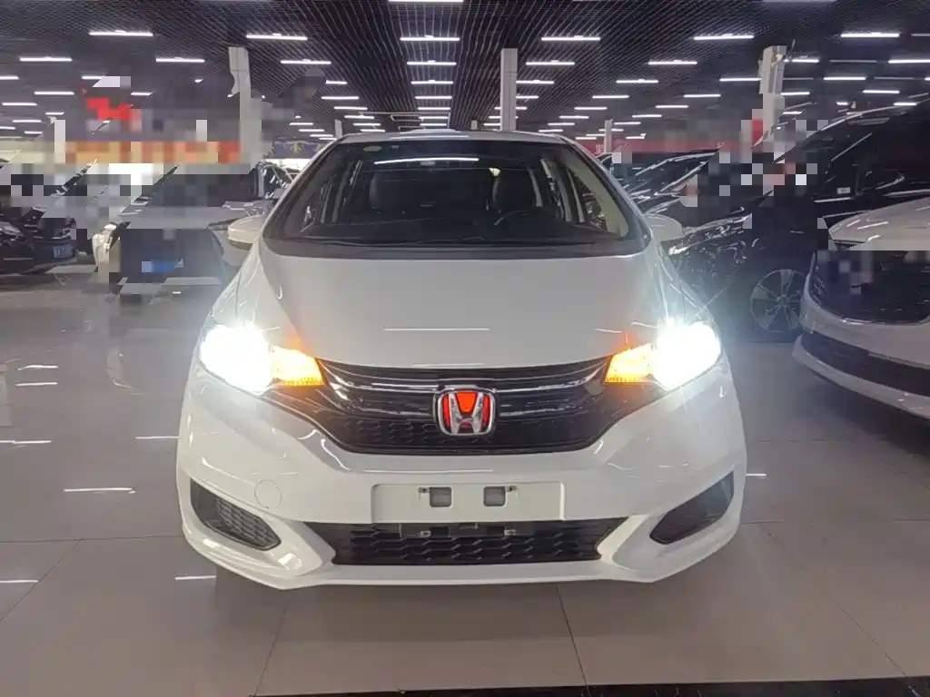 Honda Fit — фото 3