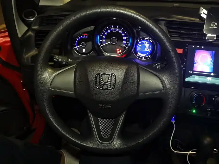 Honda Fit — фото 15
