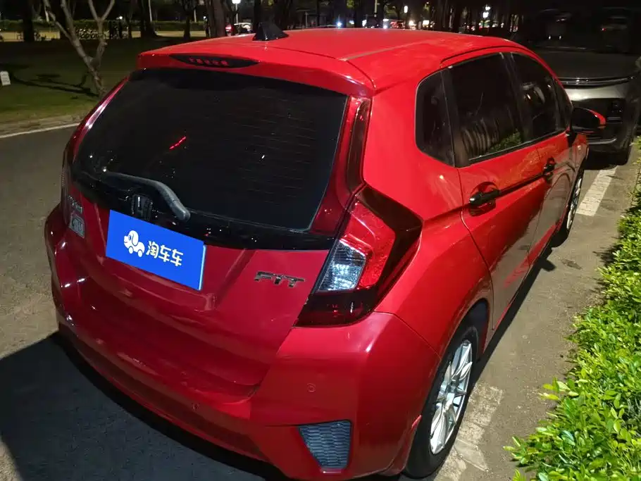 Honda Fit — фото 3