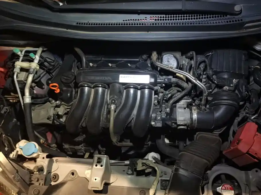 Honda Fit — фото 10