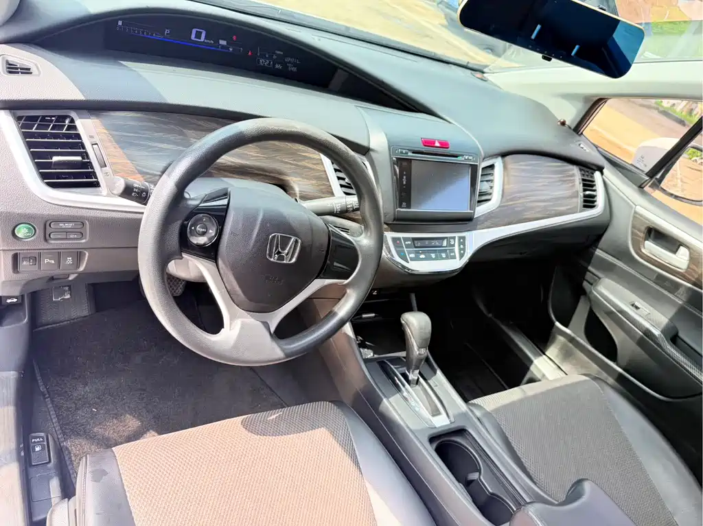 Honda Jade — фото 11