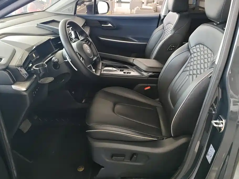 Hyundai Custo — фото 9