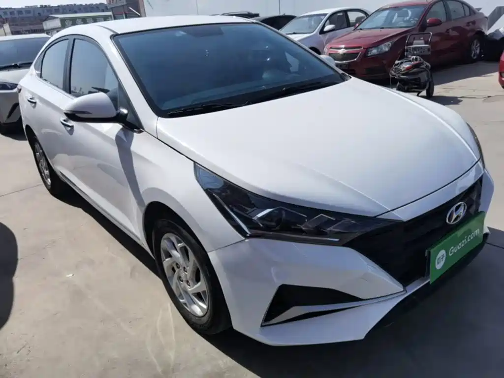 Hyundai Verna — фото 4