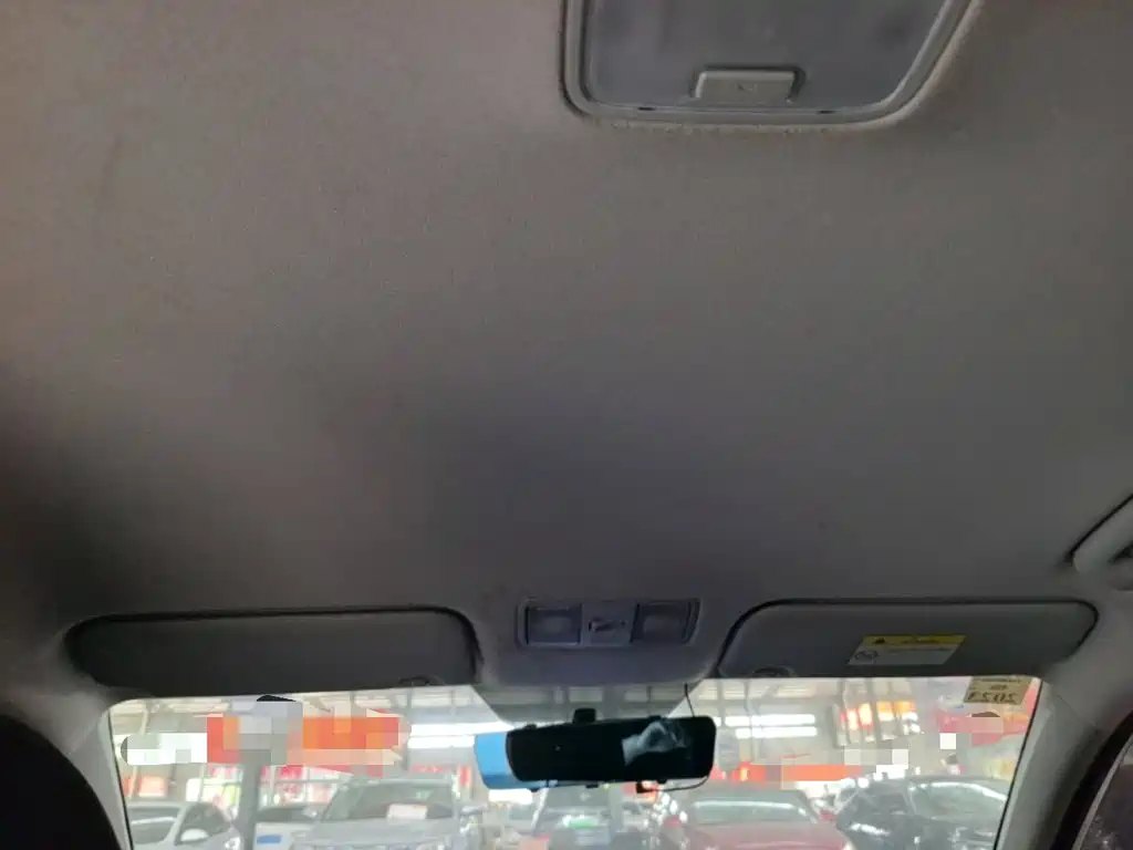 Hyundai Elantra — фото 14