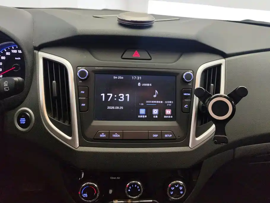 Hyundai ix25 — фото 13
