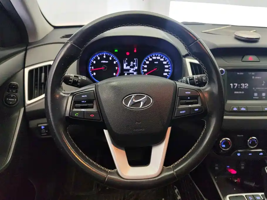 Hyundai ix25 — фото 15