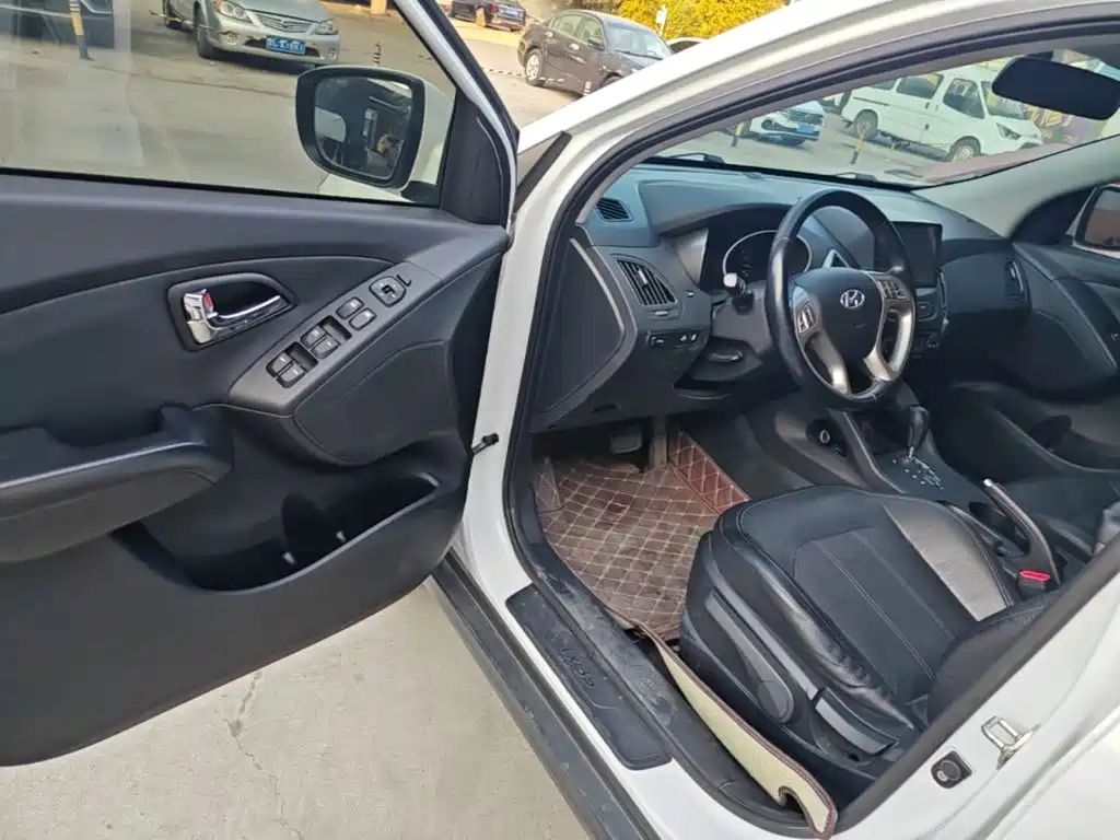Hyundai ix35 — фото 16