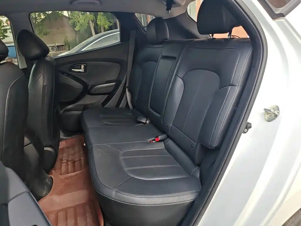 Hyundai ix35 — фото 17
