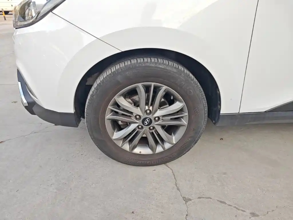 Hyundai ix35 — фото 23