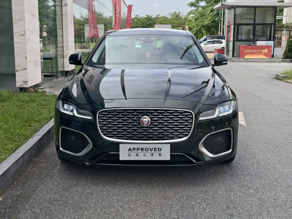 Jaguar XFL — фото 2