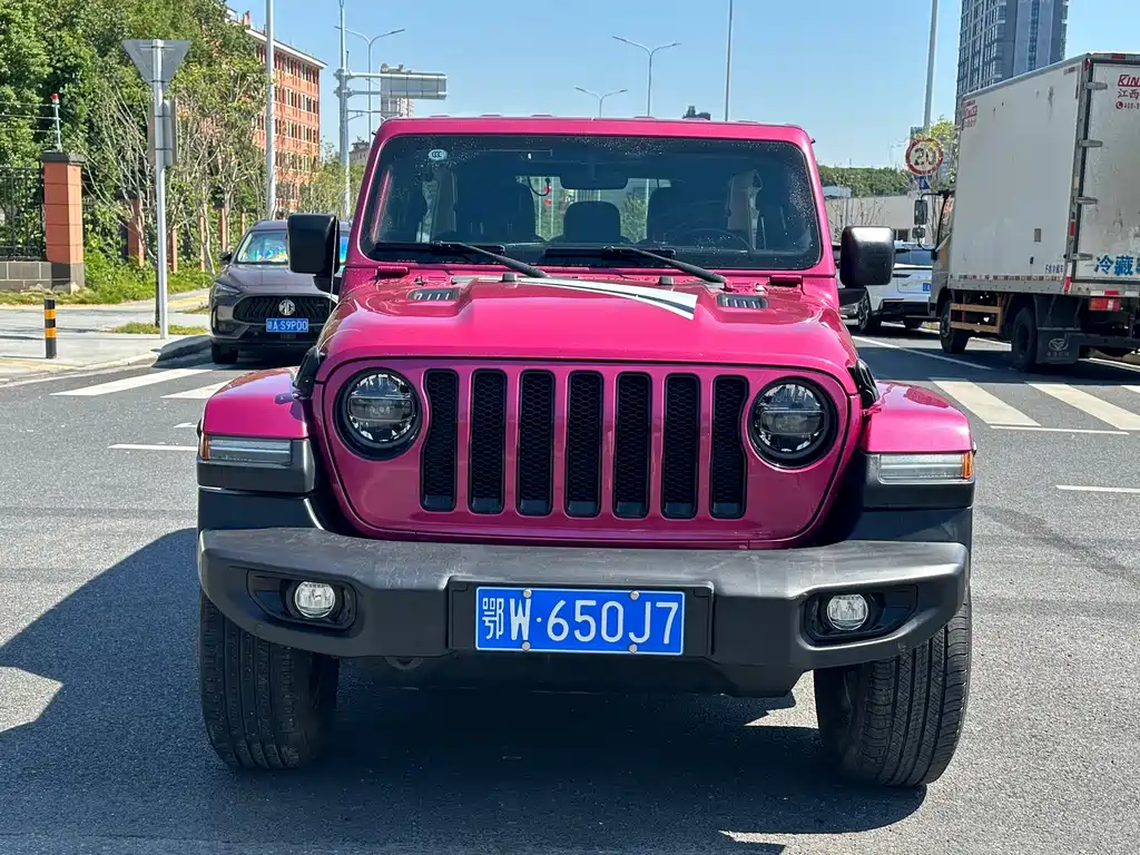 Jeep Wrangler — фото 2