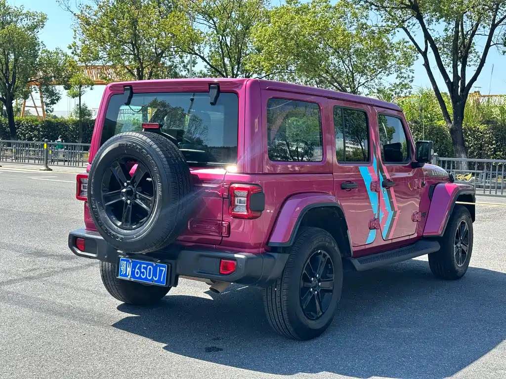 Jeep Wrangler — фото 4
