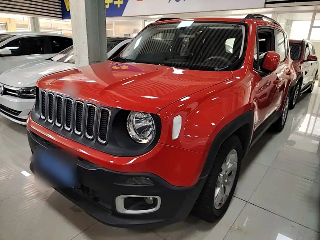 Jeep Renegade — фото 2