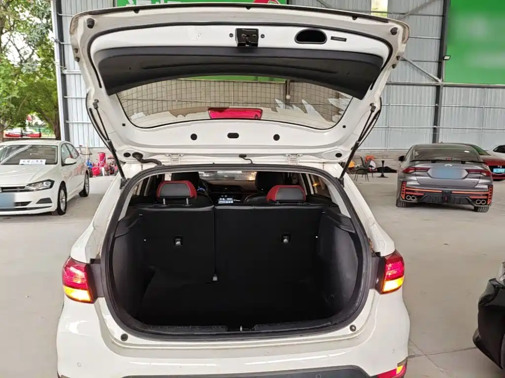 Kia KX Cross — фото 19