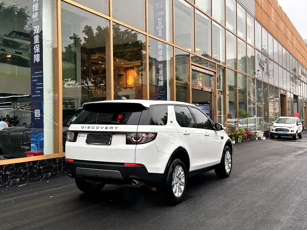 Land Rover Discovery Sport — фото 8