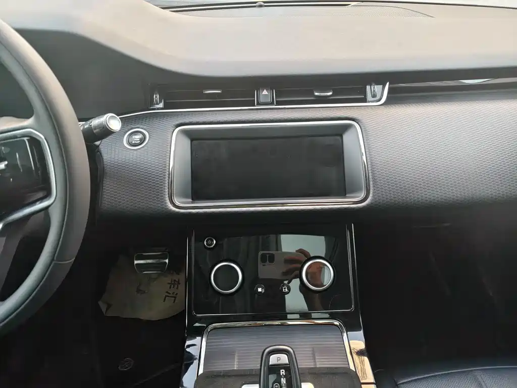 Land Rover Evoque — фото 17