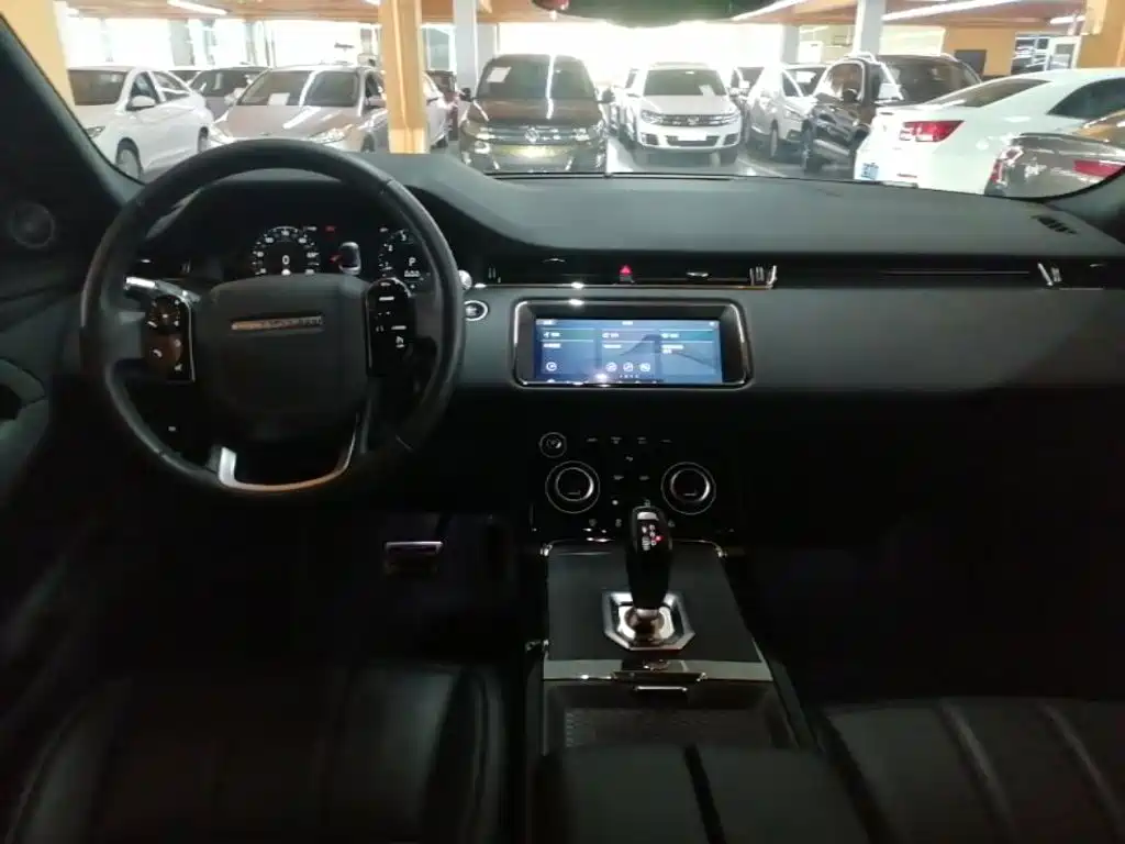 Land Rover Evoque — фото 10