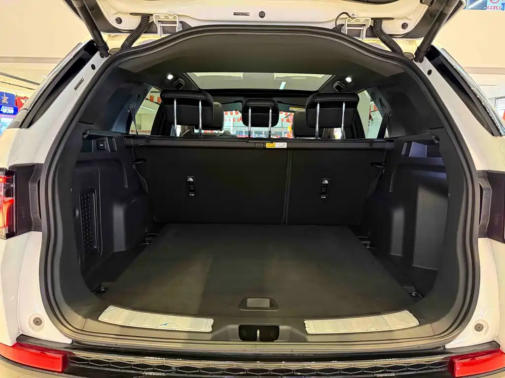 Land Rover Discovery Sport — фото 11