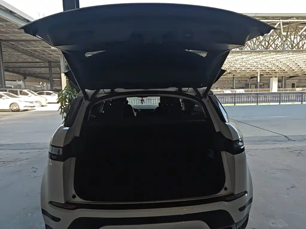 Land Rover Evoque — фото 19