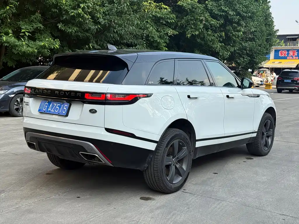 Land Rover Velar — фото 13