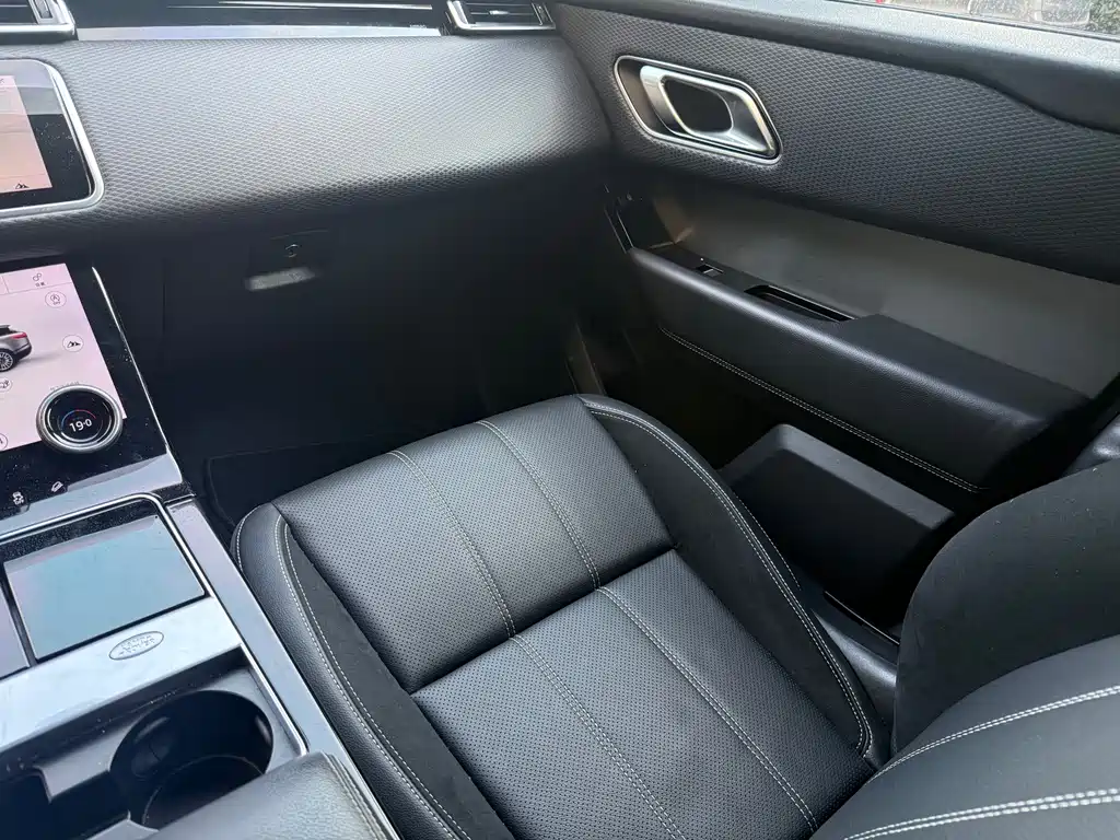 Land Rover Velar — фото 10