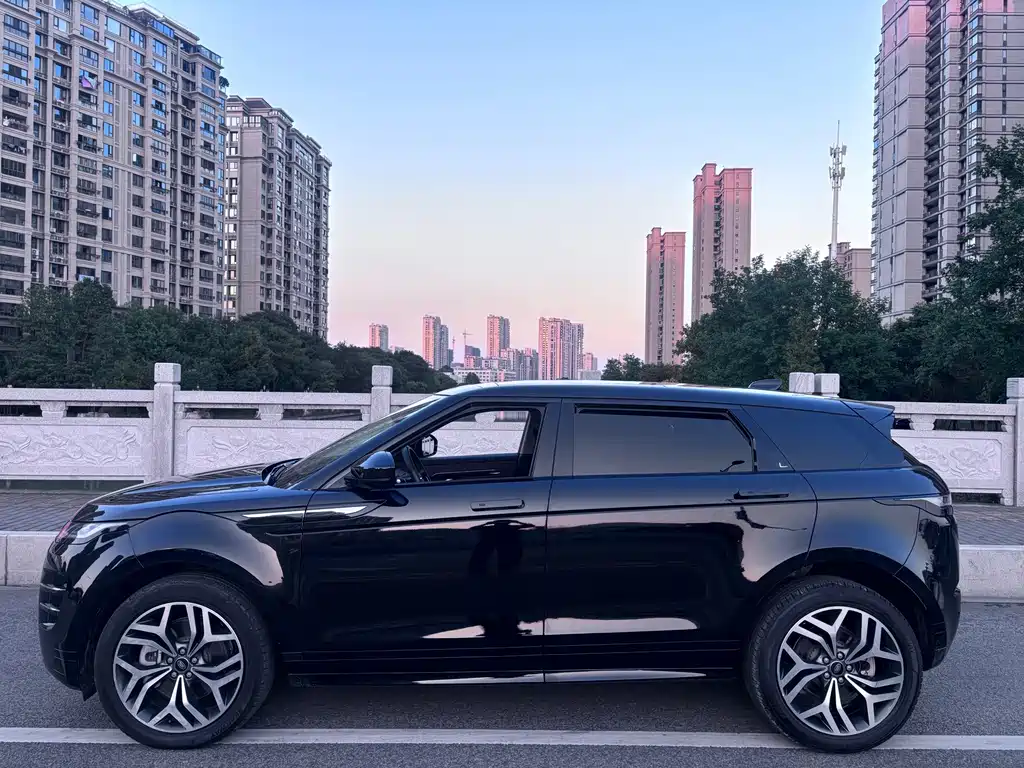 Land Rover Evoque — фото 8