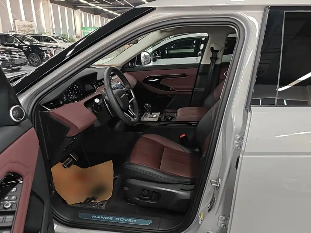 Land Rover Evoque — фото 16