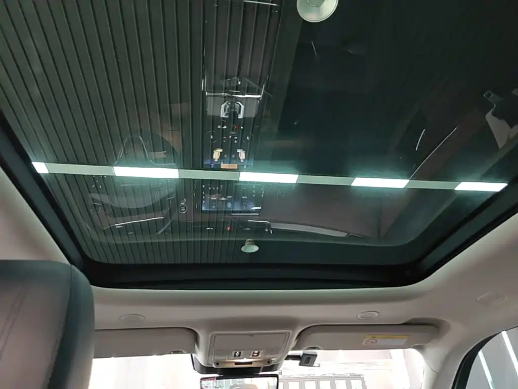 Land Rover Evoque — фото 18