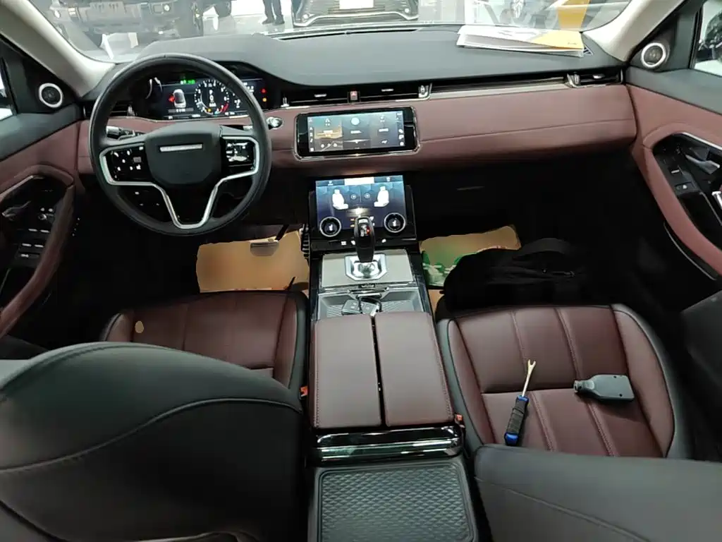 Land Rover Evoque — фото 10