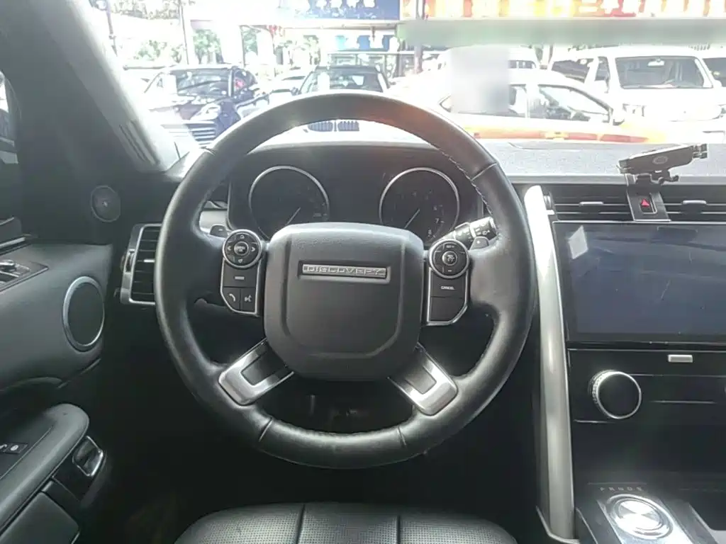Land Rover Discovery — фото 11