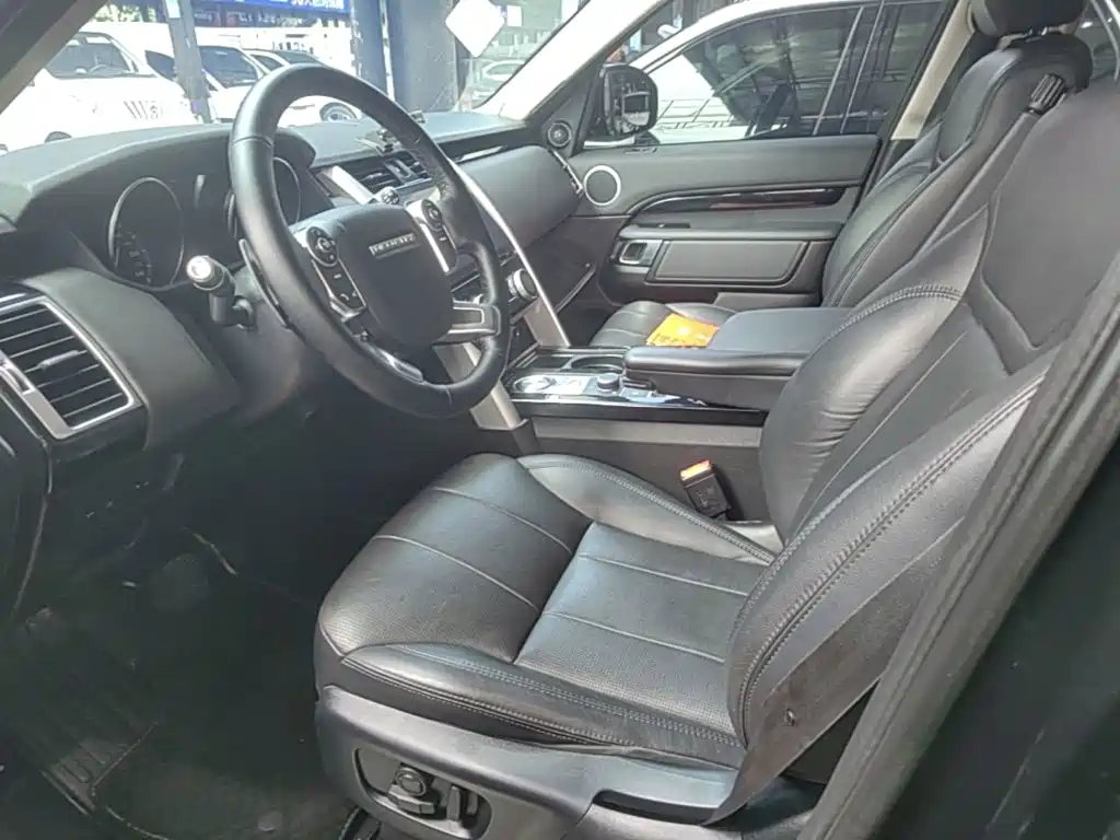 Land Rover Discovery — фото 15