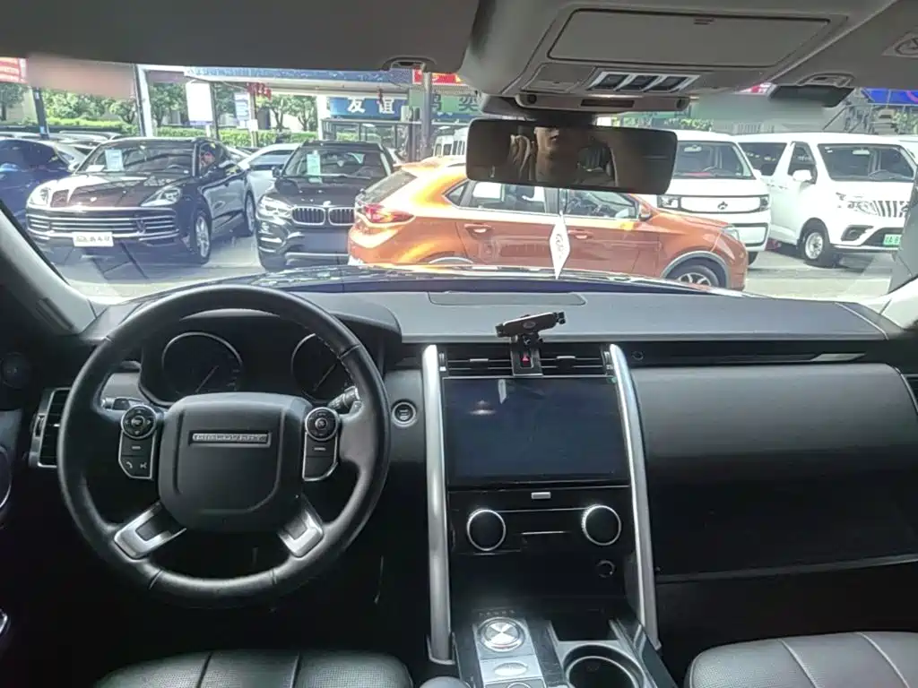 Land Rover Discovery — фото 10