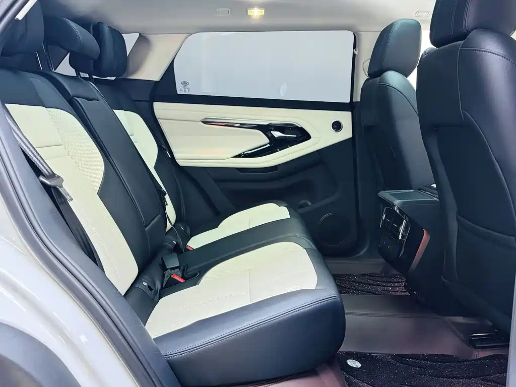 Land Rover Evoque — фото 14