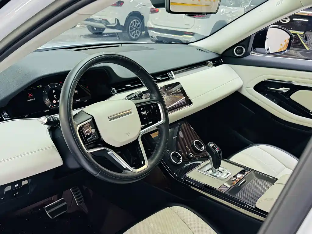 Land Rover Evoque — фото 9