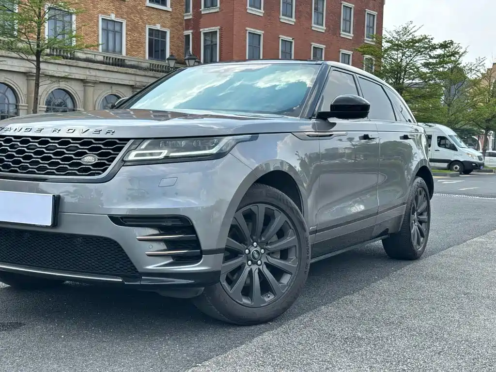 Land Rover Velar — фото 14