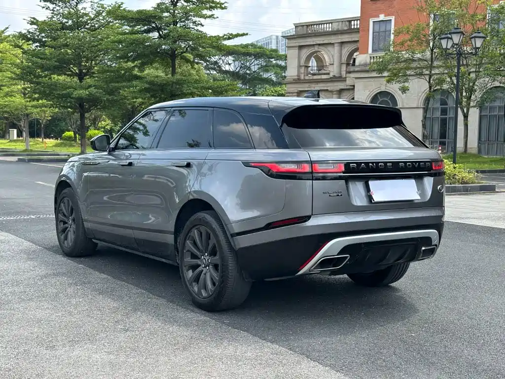 Land Rover Velar — фото 16