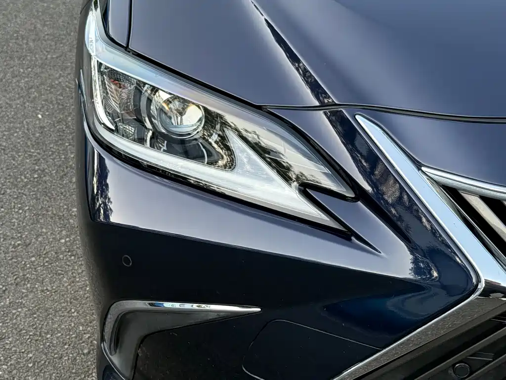 Lexus ES — фото 3
