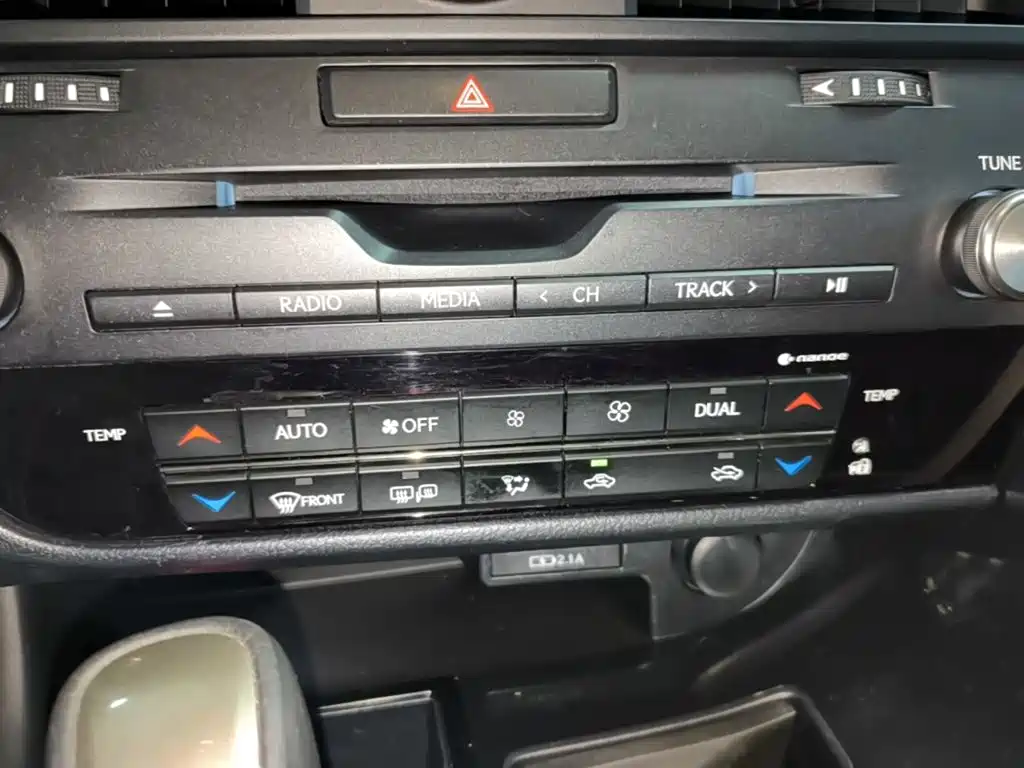 Lexus RX — фото 13