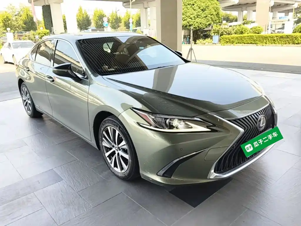 Lexus ES — фото 4