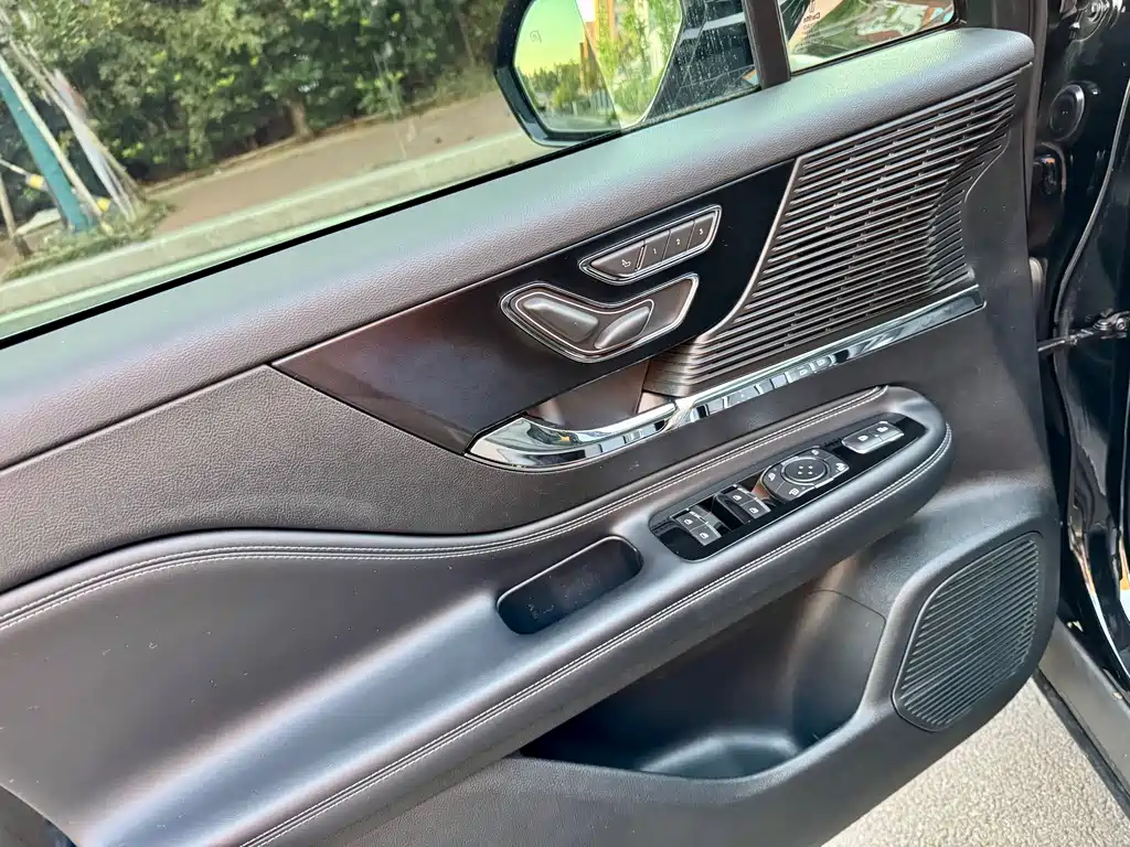 Lincoln Corsair — фото 11