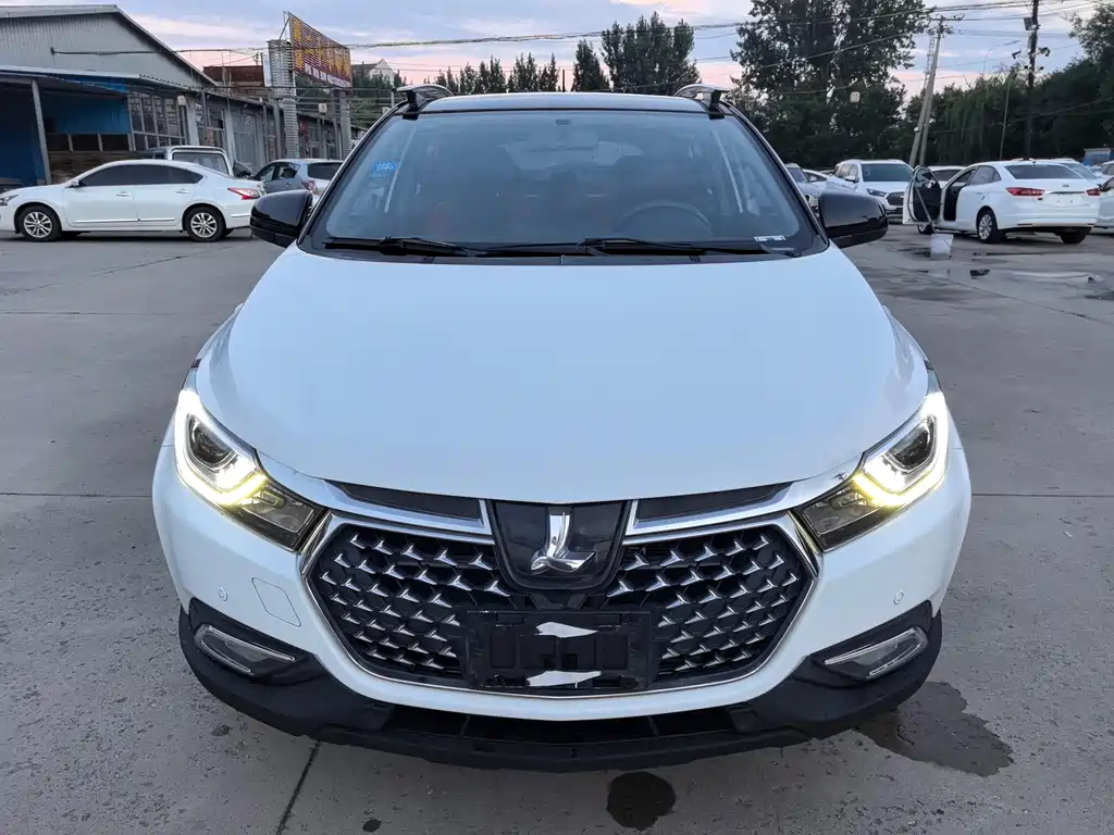 Luxgen U5 SUV — фото 2
