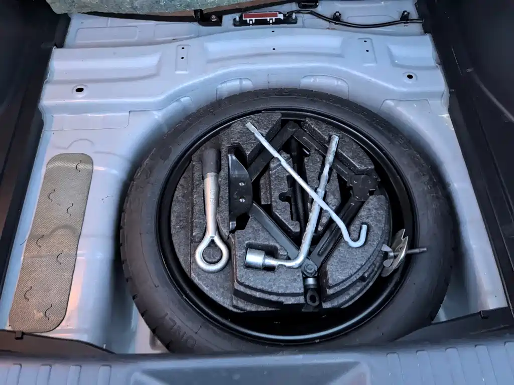 Luxgen U5 SUV — фото 14