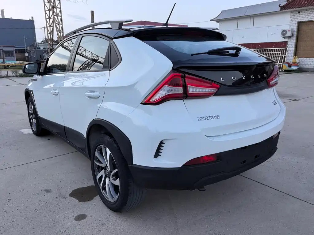 Luxgen U5 SUV — фото 5
