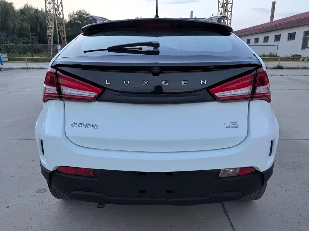 Luxgen U5 SUV — фото 6