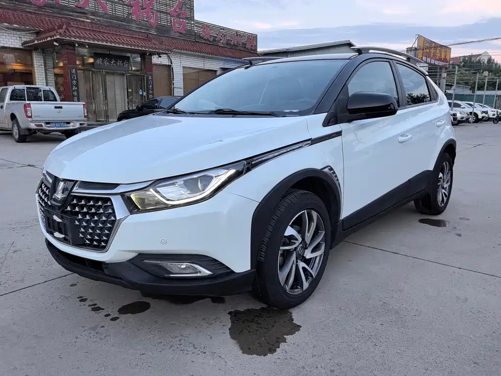 Luxgen U5 SUV